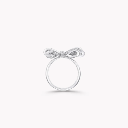Tilda’s Bow Classic Diamond Ring